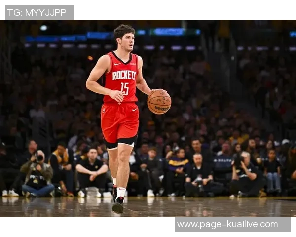 2015季前赛火箭与鹈鹕激战回顾精彩瞬间与球员表现分析