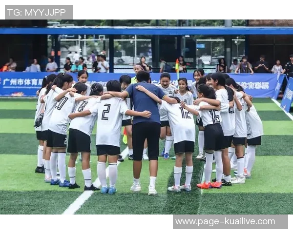 加维引领足球新风潮展现年轻球员的无限潜力与未来发展方向 加维引领足球新风潮展现年轻球员的无限潜力与未来发展方向