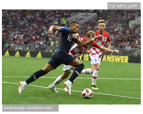 姆巴佩领衔法国队再创辉煌足球世界的未来之星崛起之路