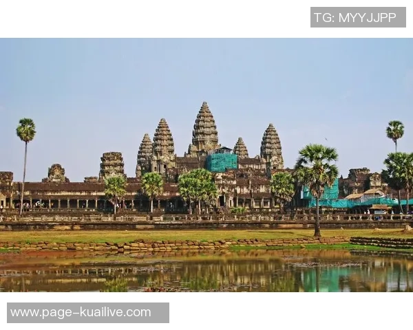 探索埃斯特旺的魅力与历史揭示这座城市的独特文化与风土人情 探索埃斯特旺的魅力与历史揭示这座城市的独特文化与风土人情